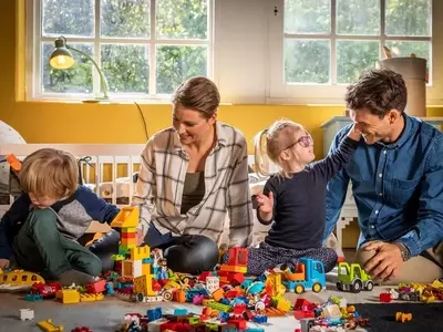 The Ultimate Brick-Building Experience for Family Bonding