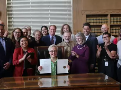 Oregon's Campaign Finance Reform Faces Potential Delay Amid Legislative Debate