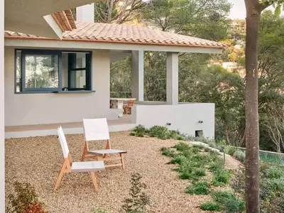 Un Diálogo Fructífero: El Ayuntamiento y Vecinos de Cuatro Pinos Colaboran por el Bienestar Comunitario