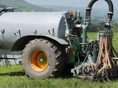 La Transformación Sostenible del Purín de Cerdo: De Residuo a Recurso Estratégico en la Agricultura Moderna