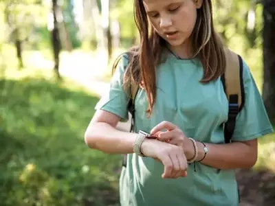 Navigating the Digital Dilemma: Phones vs. Smartwatches for Pre-Teens