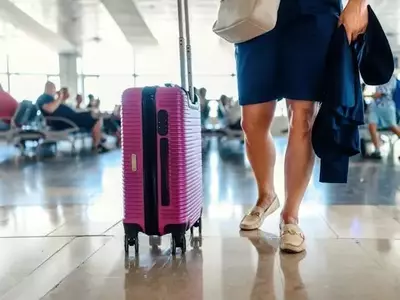 Navigating Digestive Discomfort: Why Travel Affects Bowel Regularity