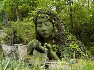 Mundo de Fantasía Vegetal: Esculturas Gigantes en el Jardín Botánico de Atlanta