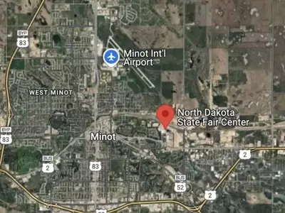 Near Miss: Commercial Airliner and B-52 Bomber's Close Encounter Over North Dakota