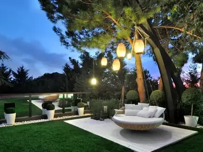 Iluminación Exterior: Lámparas Portátiles para Transformar Tu Jardín