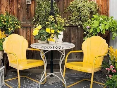 Decoración Vegetal para Mesas de Exterior: Guía Esencial de Plantas Pequeñas