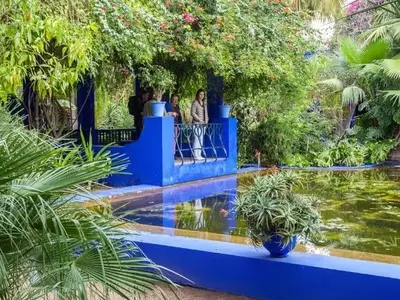 Crea Tu Propio Oasis Árabe: Un Refugio de Armonía y Belleza