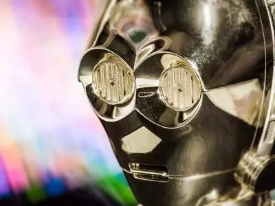 The Unexpected Charm of Neurotic Robots: A Study in Human-Robot Interaction