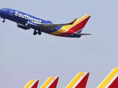 Southwest Flight's Dramatic Descent Averts Mid-Air Catastrophe