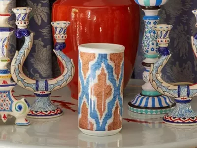 El Arte de Decorar con Jarrones: Transforma tu Hogar
