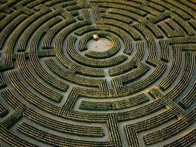 Un viaje fascinante a través de los laberintos más asombrosos del mundo