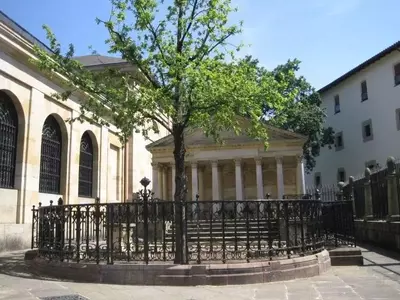 El Roble de Guernica: Un Símbolo Ancestral de Libertad Vasca