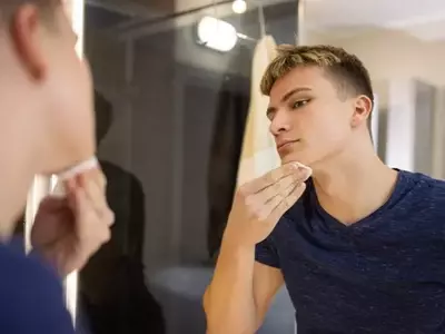 Essential Hygiene Products for Teenagers' Confidence and Well-being