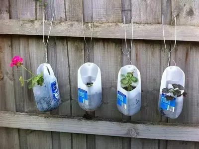 Transforma tu Jardín: Soluciones Creativas con Botellas Plásticas