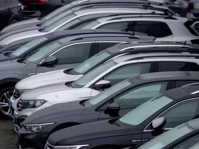 US Auto Industry Faces Headwinds Amid Tariff Uncertainty and Shifting Consumer Demand