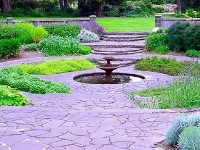 Diseño y Creación de Jardines Circulares Eficientes y Armoniosos