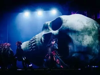 Lady Gaga's "Mayhem Ball" Ignites New York: A Theatrical Pop Spectacle Reimagines Stardom