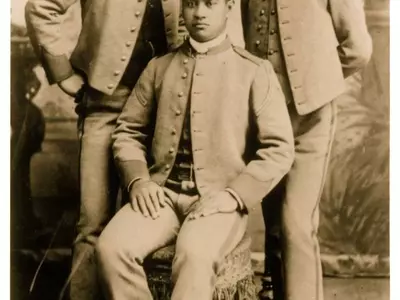 Hawaiian Princes Introduce Surfing to the U.S. Mainland