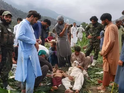 Devastating Earthquake Strikes Eastern Afghanistan, Hampering Rescue Efforts