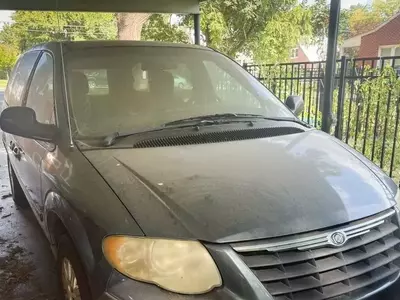 The End-of-Life Journey for Vehicles: Selling, Donating, or Recycling