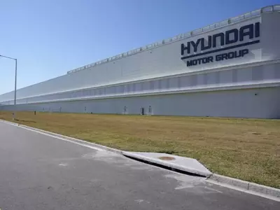 Immigration Crackdown at Georgia's Hyundai Site Leads to Mass Detentions