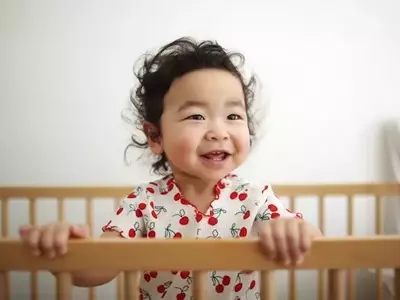 Unique and Meaningful Word Names for Babies