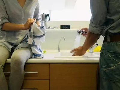 Identifying Weaponized Incompetence in Relationships