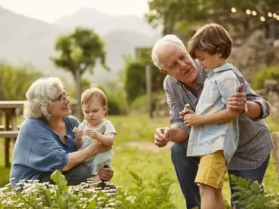 Flexible Parenting: Embracing Grandparental Care