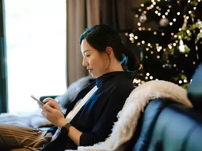 Navigating Holiday Spending: Expert Advice on Saying No to Costly Obligations