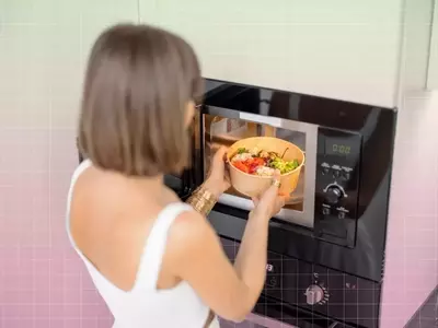 Microwaving Food: Retaining Nutrients and Maximizing Health Benefits