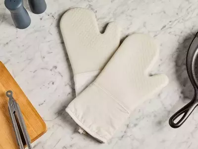 The Ultimate Mother's Day Gift: OXO Silicone Oven Mitts