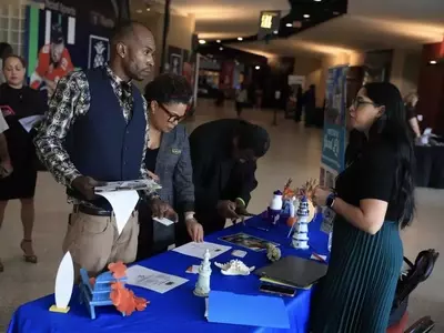 The Obscured Reality: Navigating the U.S. Job Market Amidst Government Stalemate
