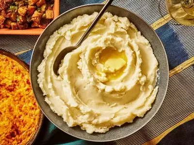 Mastering Thanksgiving: A Comprehensive Culinary Guide