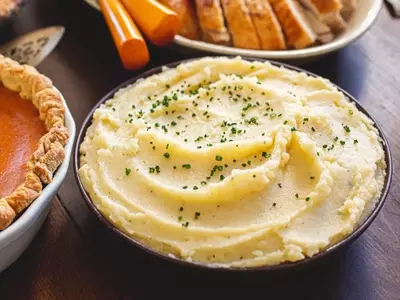 Mastering Fluffy Mashed Potatoes: A Make-Ahead Guide