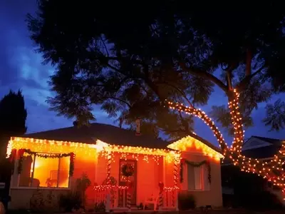 Military Families Ordered to Remove Early Holiday Decorations