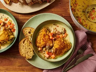 Creamy Braised Chicken with Bacon and White Wine: A Culinary Homage to French Comfort