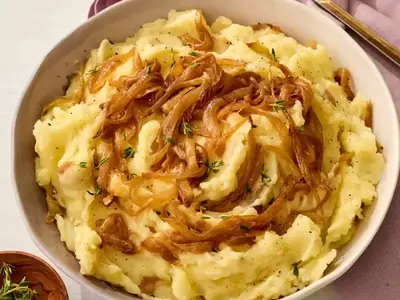 Festive Flavors: 14 Holiday Recipes to Delight Every Guest