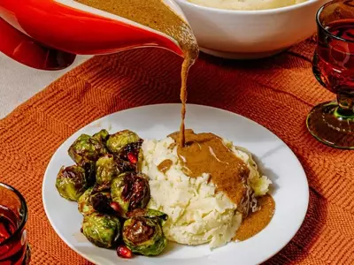 Crafting a Flavorful Vegan Gravy: A Step-by-Step Guide
