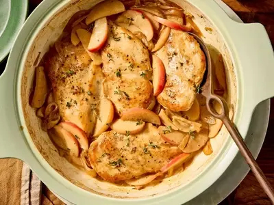 One-Pan Creamy Chicken with Apples and Dijon Sauce: A Hearty Fall Meal