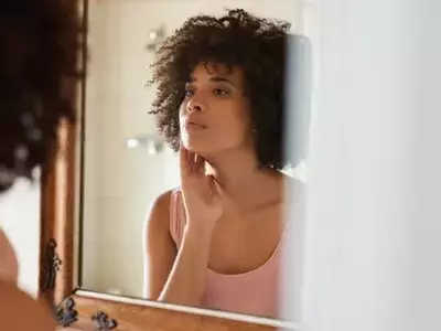 Navigating Postpartum Self-Care: A Comprehensive Guide for New Mothers
