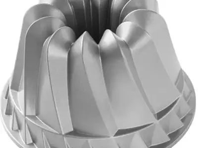 The Art of Kugelhopf: A Timeless European Brioche