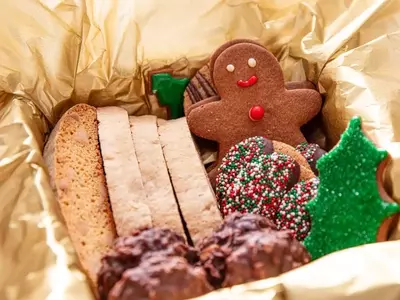Mastering Holiday Cookie Platters for Extended Enjoyment