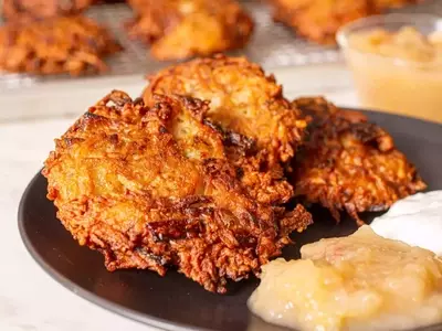 A Revolutionary Approach to Crafting Crispy Latkes