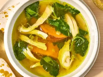18 Heartwarming Broth-Based Soups Perfect for the Mediterranean Diet