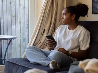 Teenagers' Daily Engagement with AI Chatbots on the Rise