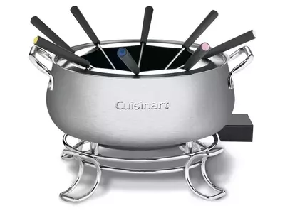 Mastering the Art of the Retro Fondue Party at Home