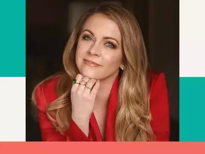 Melissa Joan Hart on Family Roots, Holiday Cheer, and Teenage Parenting
