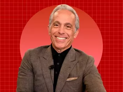 Chef Geoffrey Zakarian's Effortless 3-Ingredient Holiday Brie Appetizer