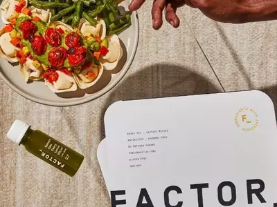 Sakara and Factor's Salad Collaboration: A Culinary Review