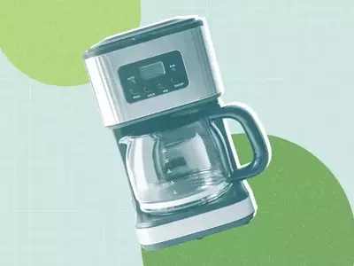How to Effectively Clean Your Coffee Maker
